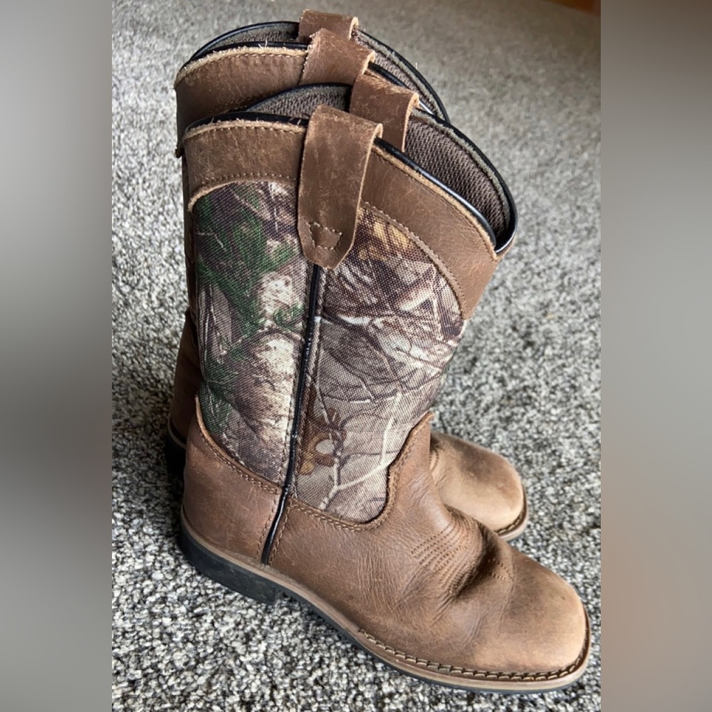 Boys Camo Boots, Austin Trading Co, Size 12